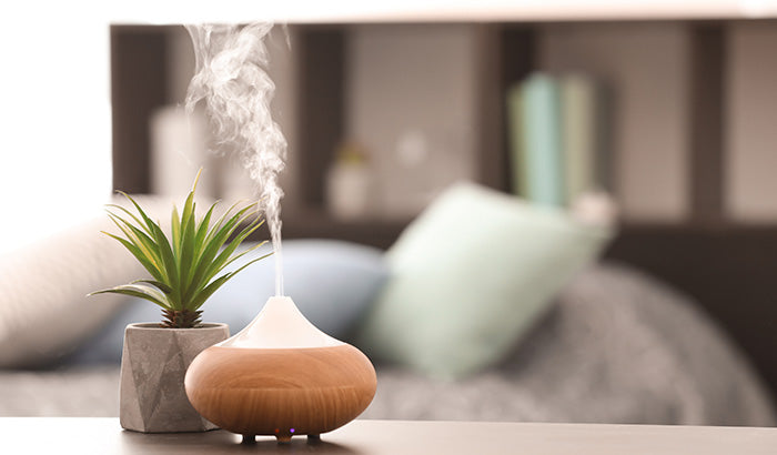 The Power of Aromatherapy: 6 Relaxing Scents for Postpartum Recovery